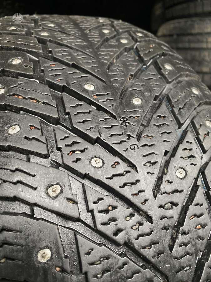 Nokian, žieminės 235/55 R19