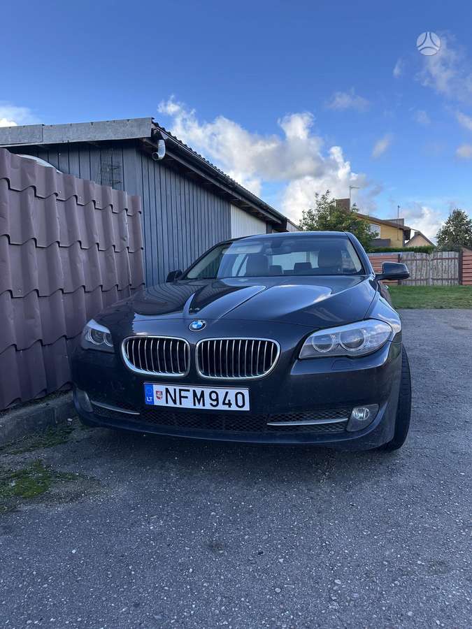 BMW 520, 2.0 l., Седан