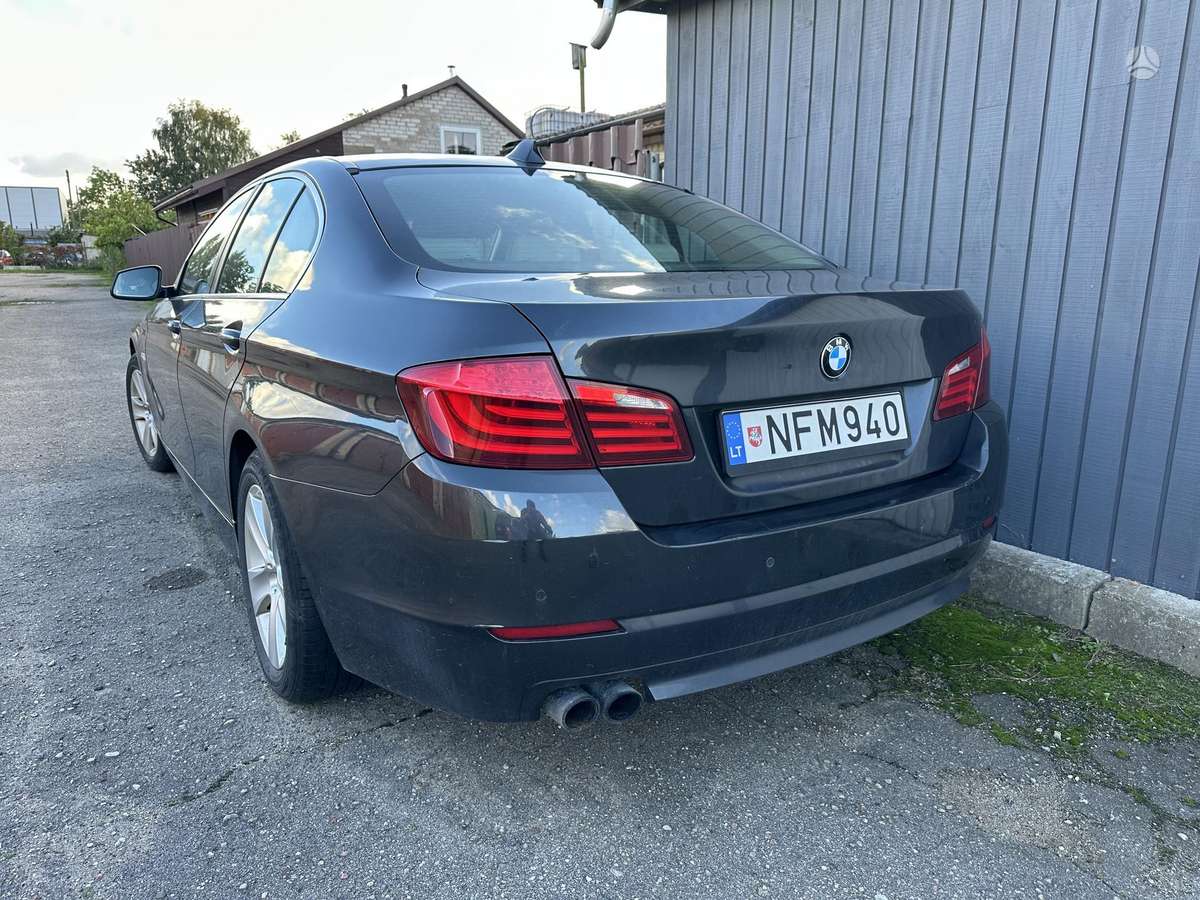 BMW 520, 2.0 l., Седан