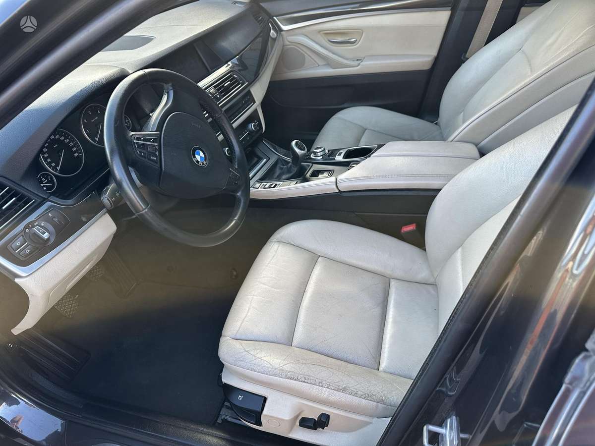 BMW 520, 2.0 l., Седан