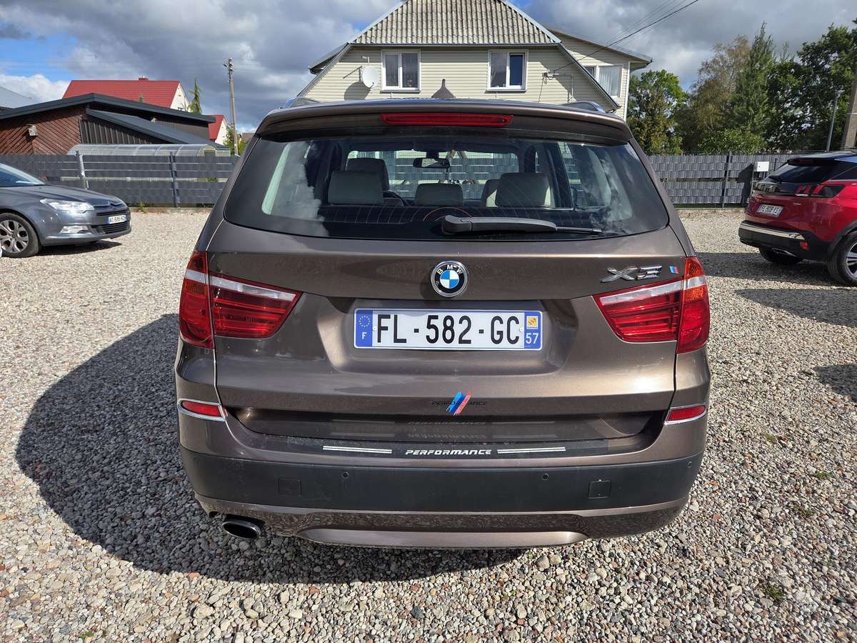 BMW X3, 2.0 l., off-road / crossover