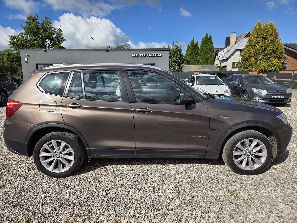 BMW X3, 2.0 l., off-road / crossover
