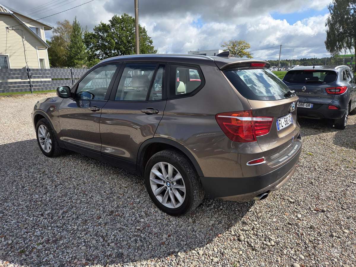 BMW X3, 2.0 l., off-road / crossover