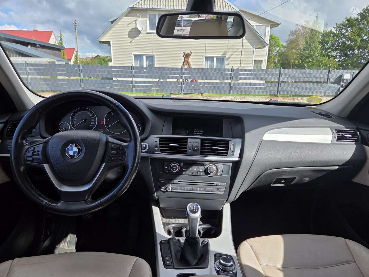 BMW X3, 2.0 l., off-road / crossover