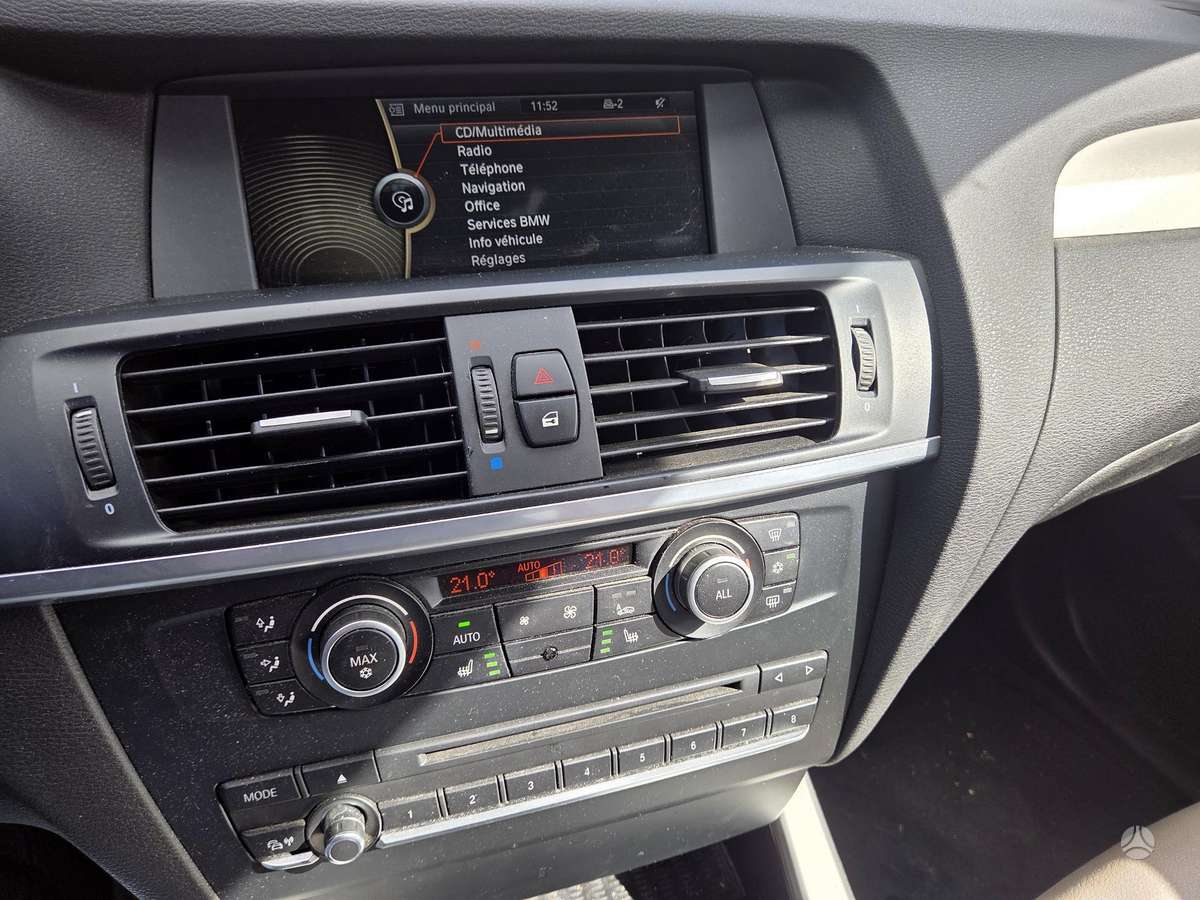 BMW X3, 2.0 l., off-road / crossover