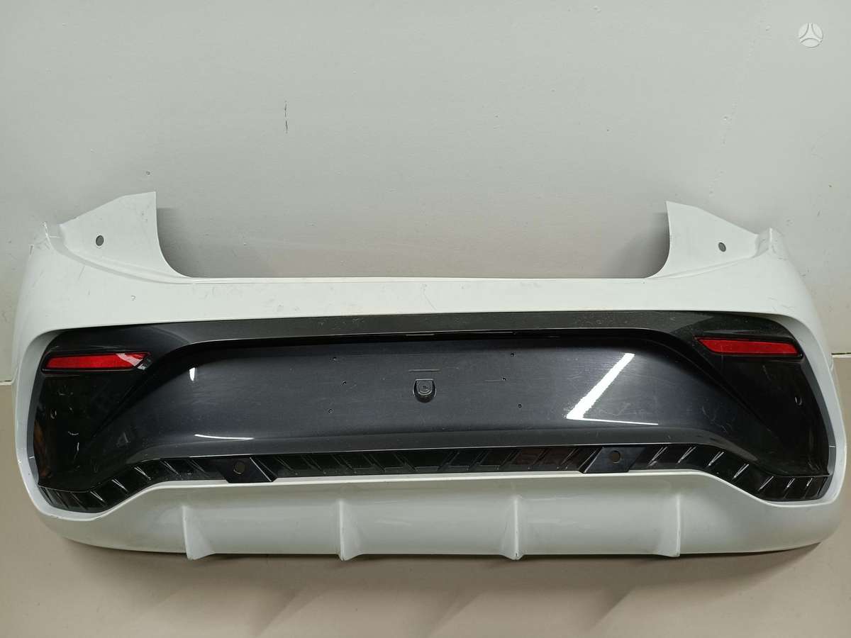 Cupra Born bumpers, lights