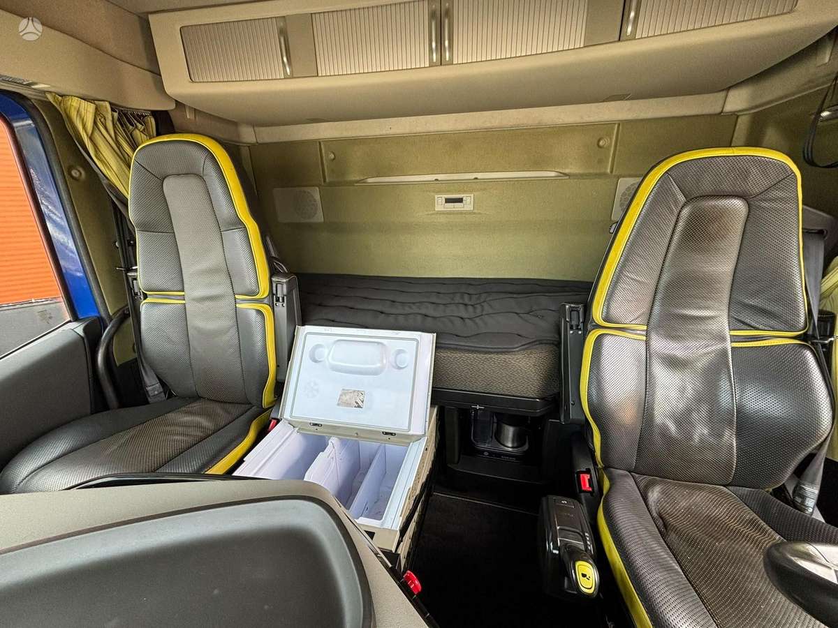Volvo FH 16 650 6x4, самосвалы