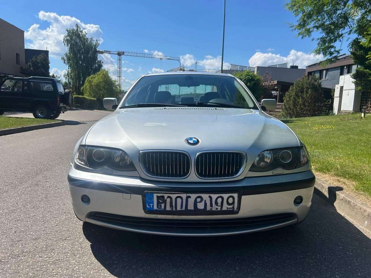 BMW 330, 3.0 l., sedanas