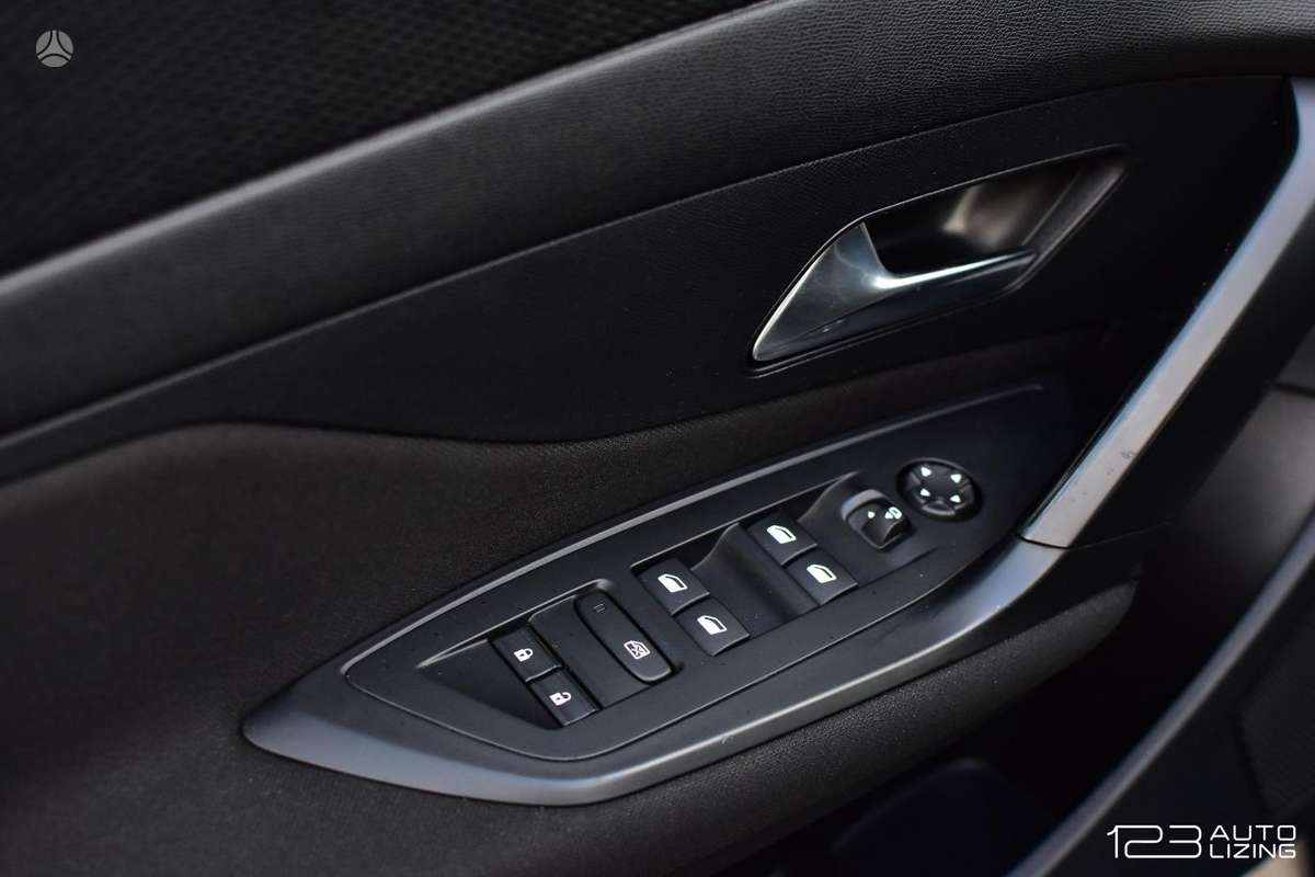 Peugeot 308, 1.2 l., Универсал