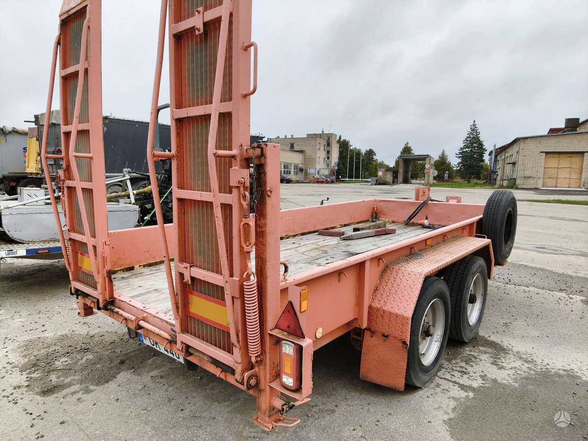 Blomenroehr, auto transporter