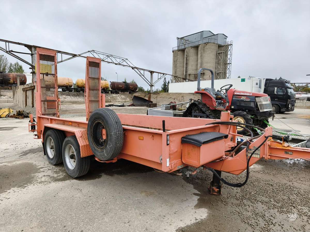 Blomenroehr, auto transporter