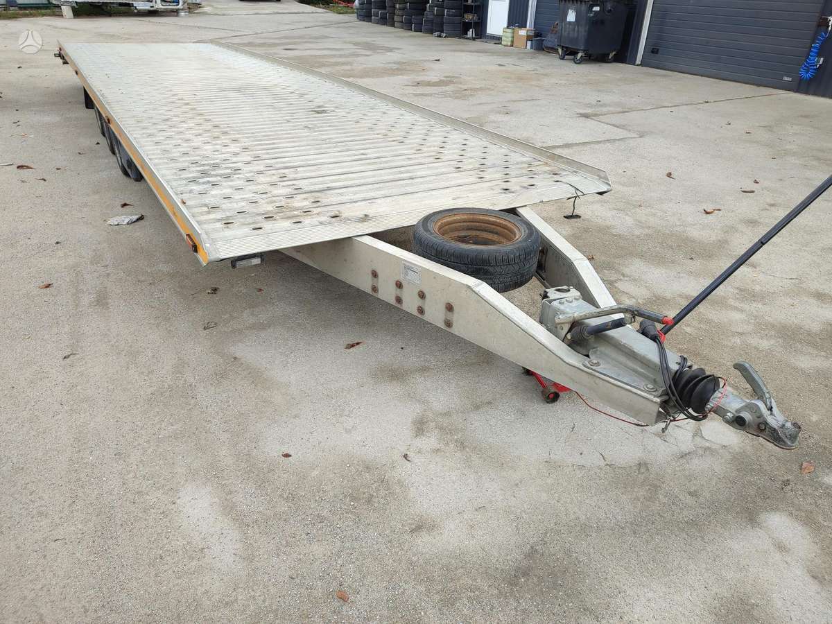 -Kita- GROMEX L3-3500, passenger car trailers