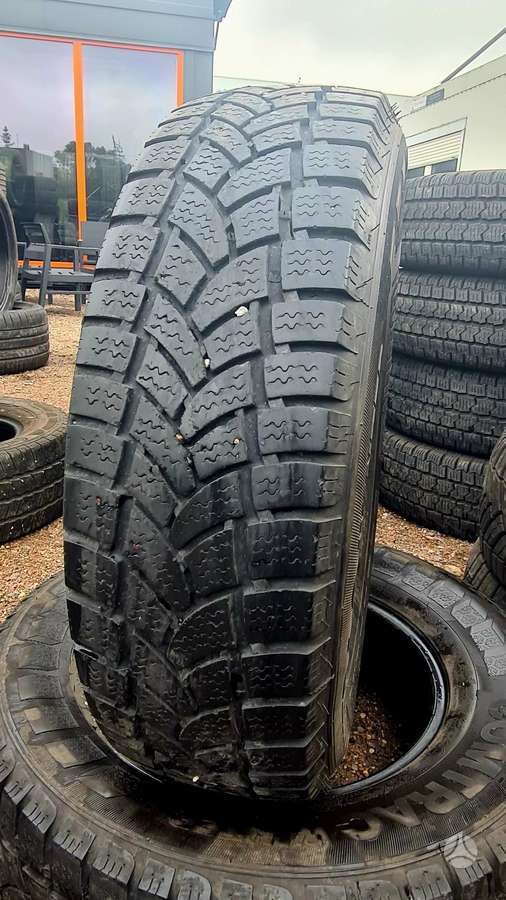 Vredestein Comtrac, universalios 215/75 R16
