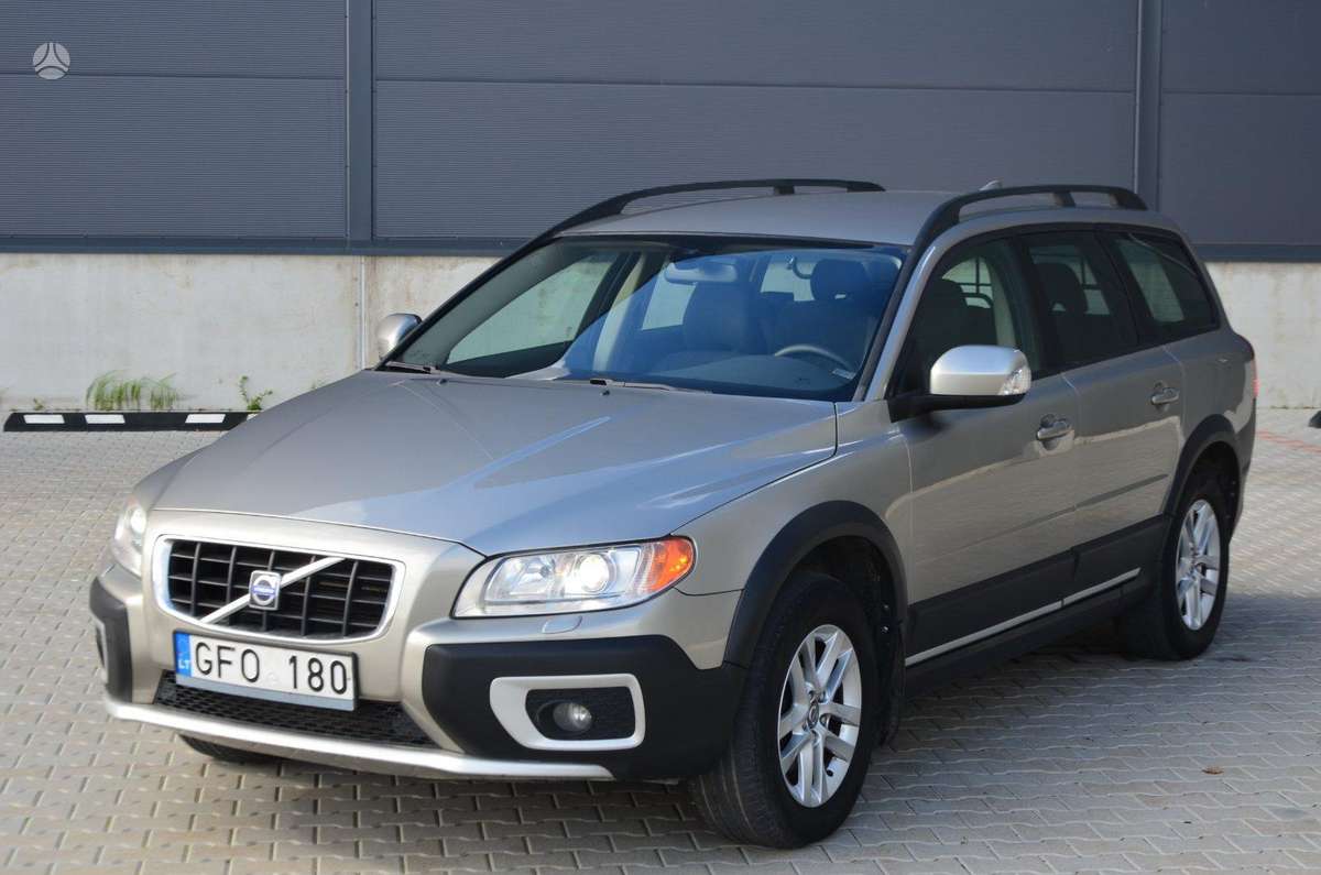 Volvo XC70, 2.4 l., wagon