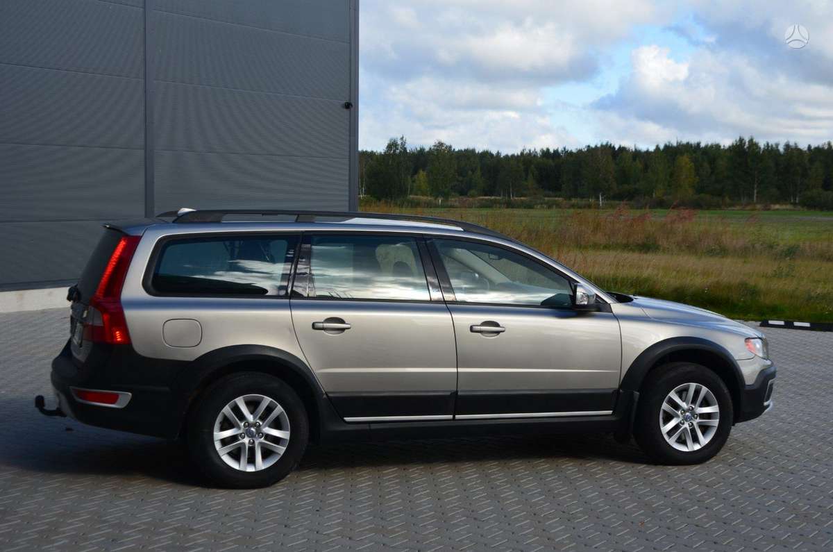 Volvo XC70, 2.4 l., wagon