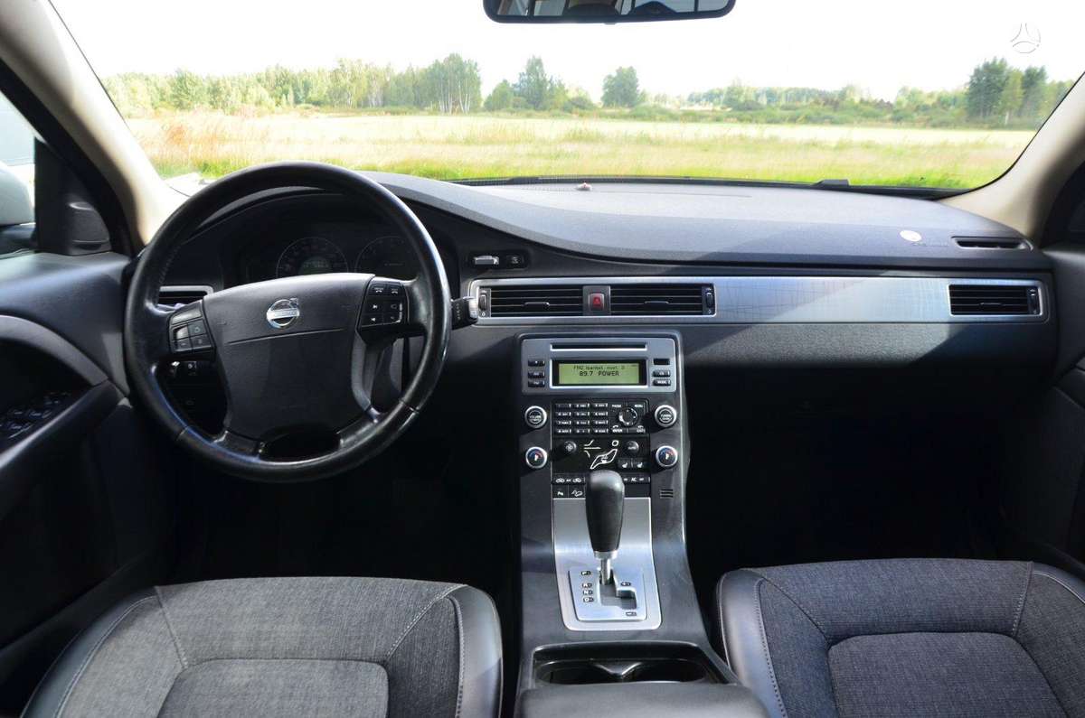 Volvo XC70, 2.4 l., wagon