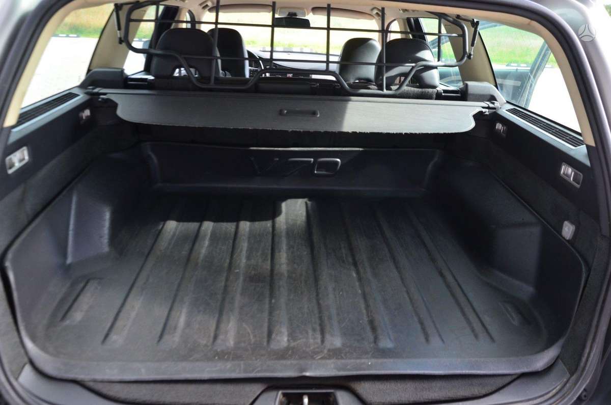 Volvo XC70, 2.4 l., wagon