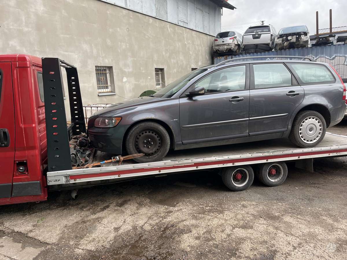 Volvo V50