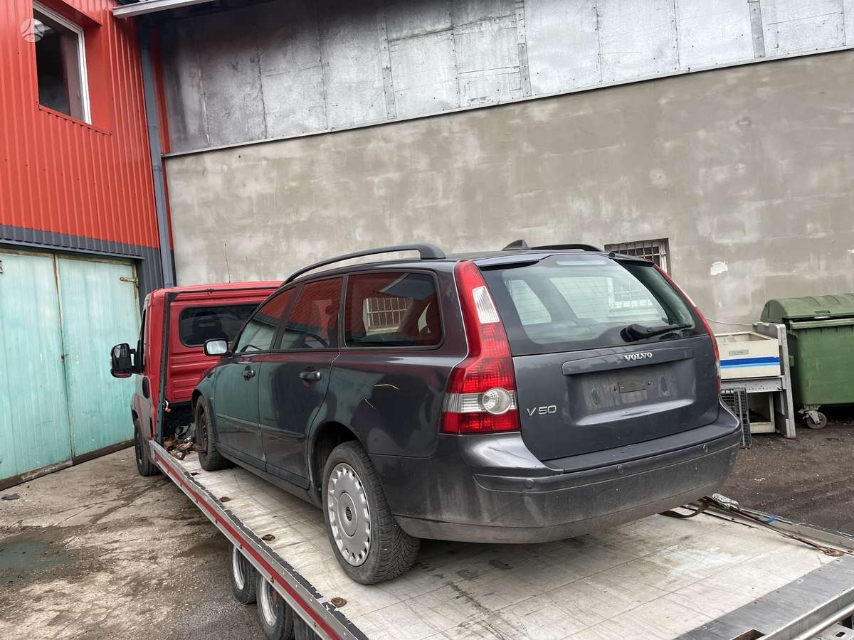 Volvo V50