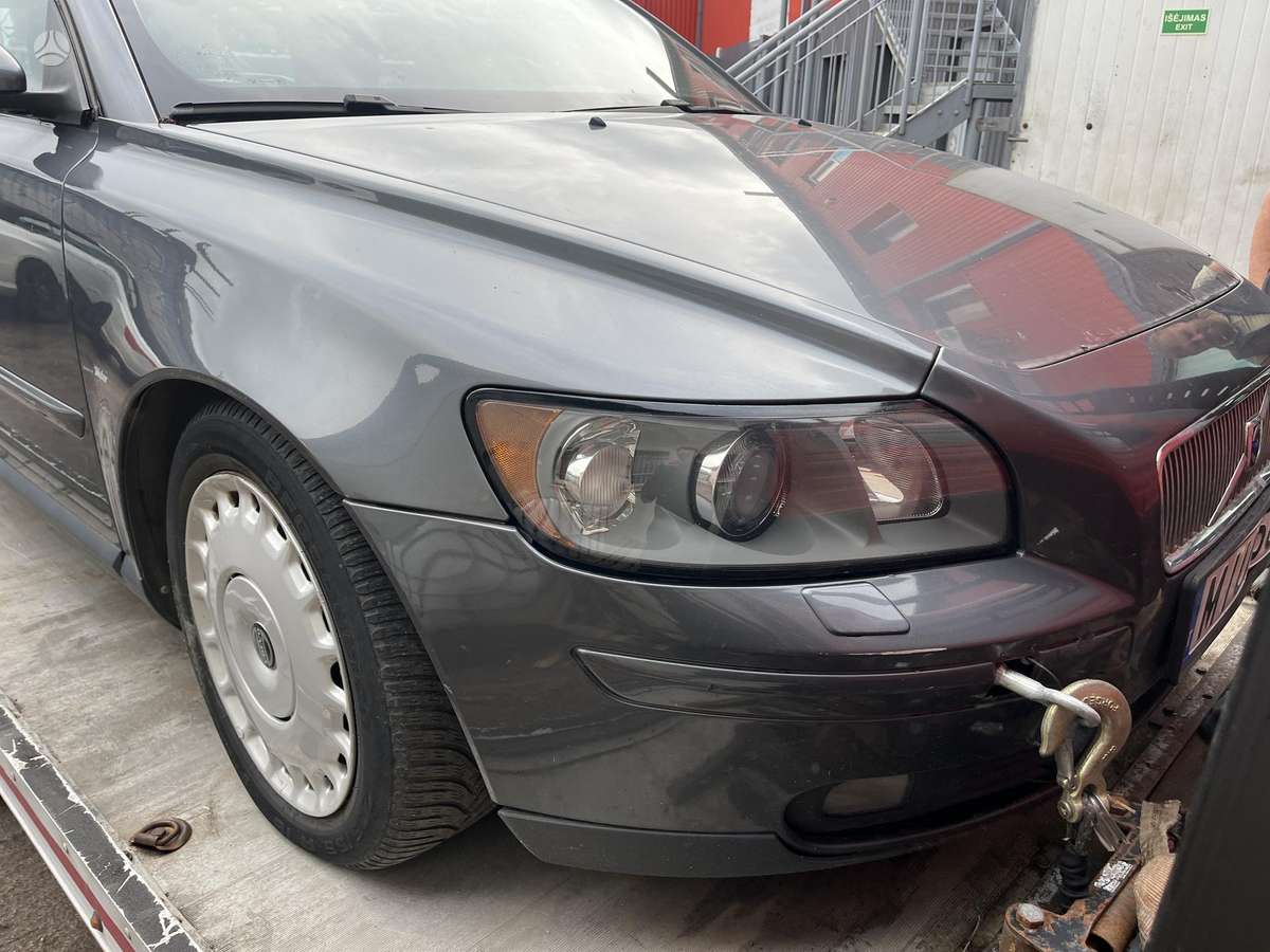 Volvo V50