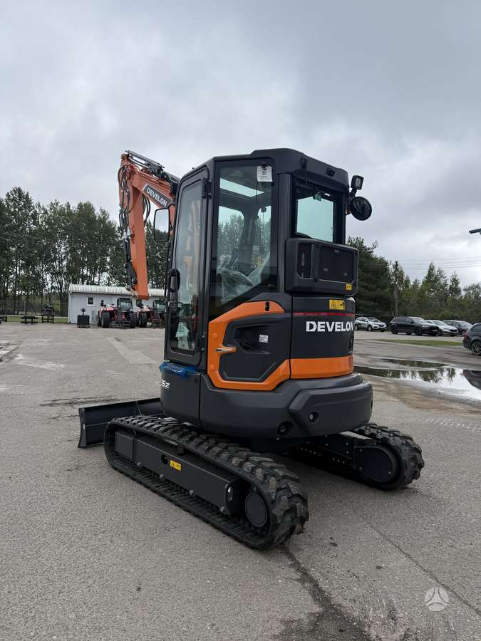 DEVELON DX35Z, excavator