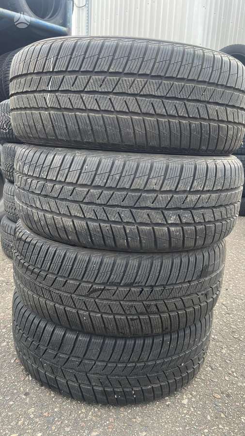 Barum Poliaris 5, winter 235/50 R19