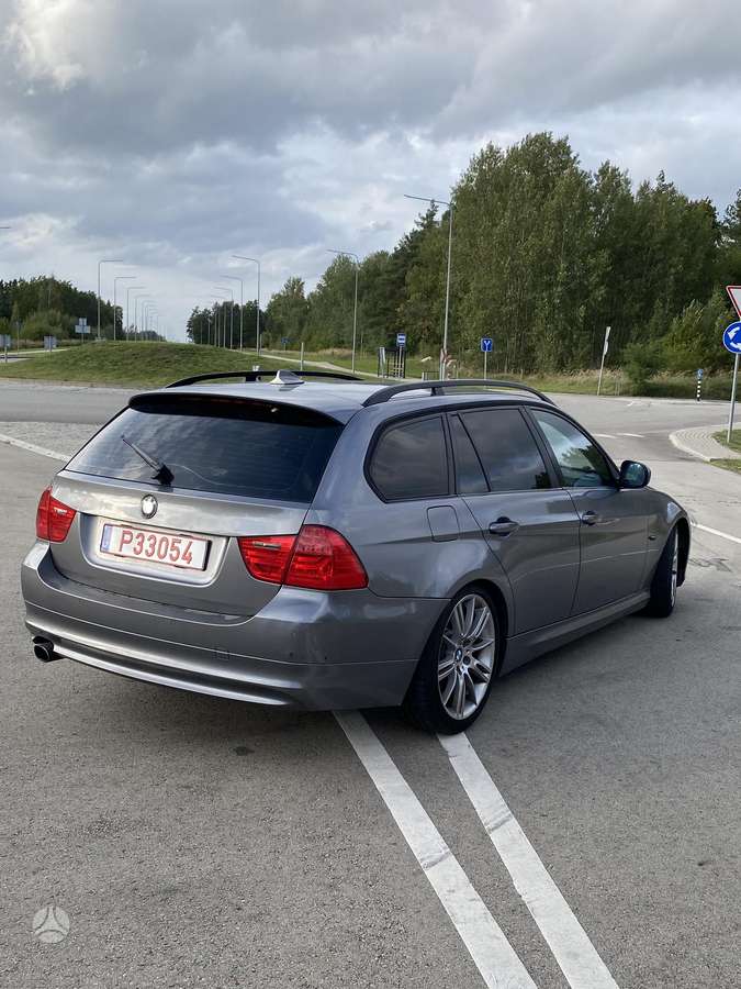 BMW 320, 2.0 l., wagon