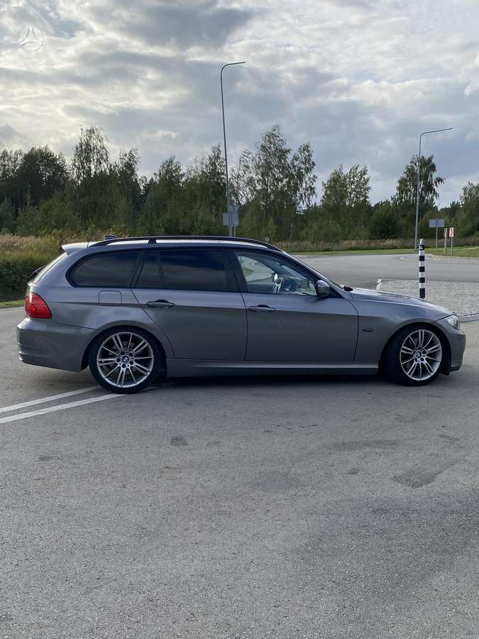 BMW 320, 2.0 l., universalas