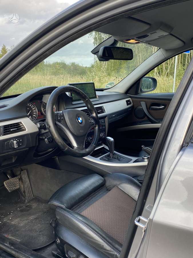 BMW 320, 2.0 l., wagon