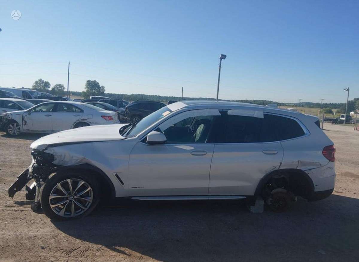 BMW X3, 2.0 l., Внедорожник / Кроссовер