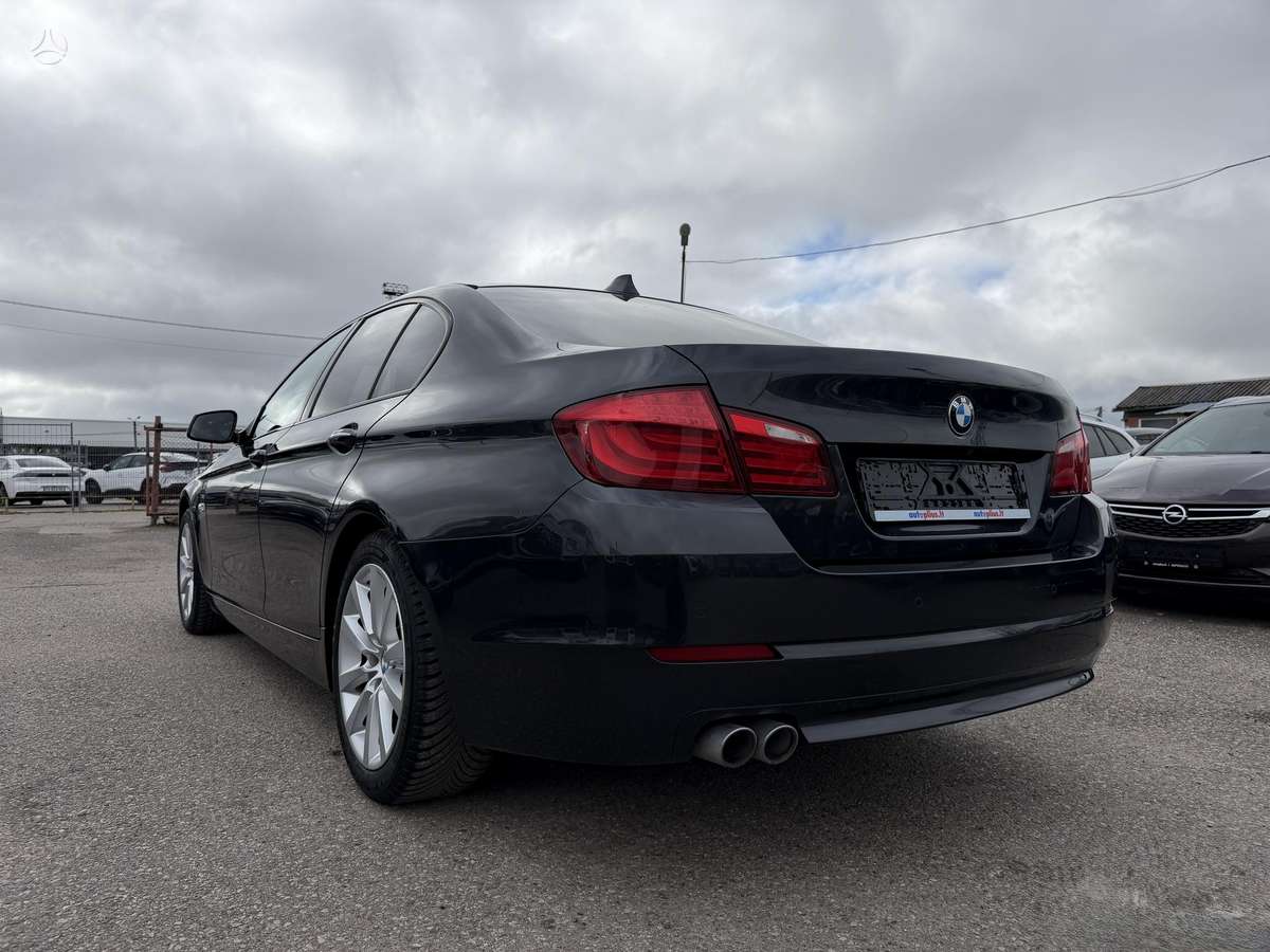 BMW 520, 2.0 l., sedanas