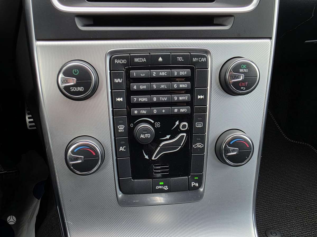 Volvo V60, 2.4 l., universalas