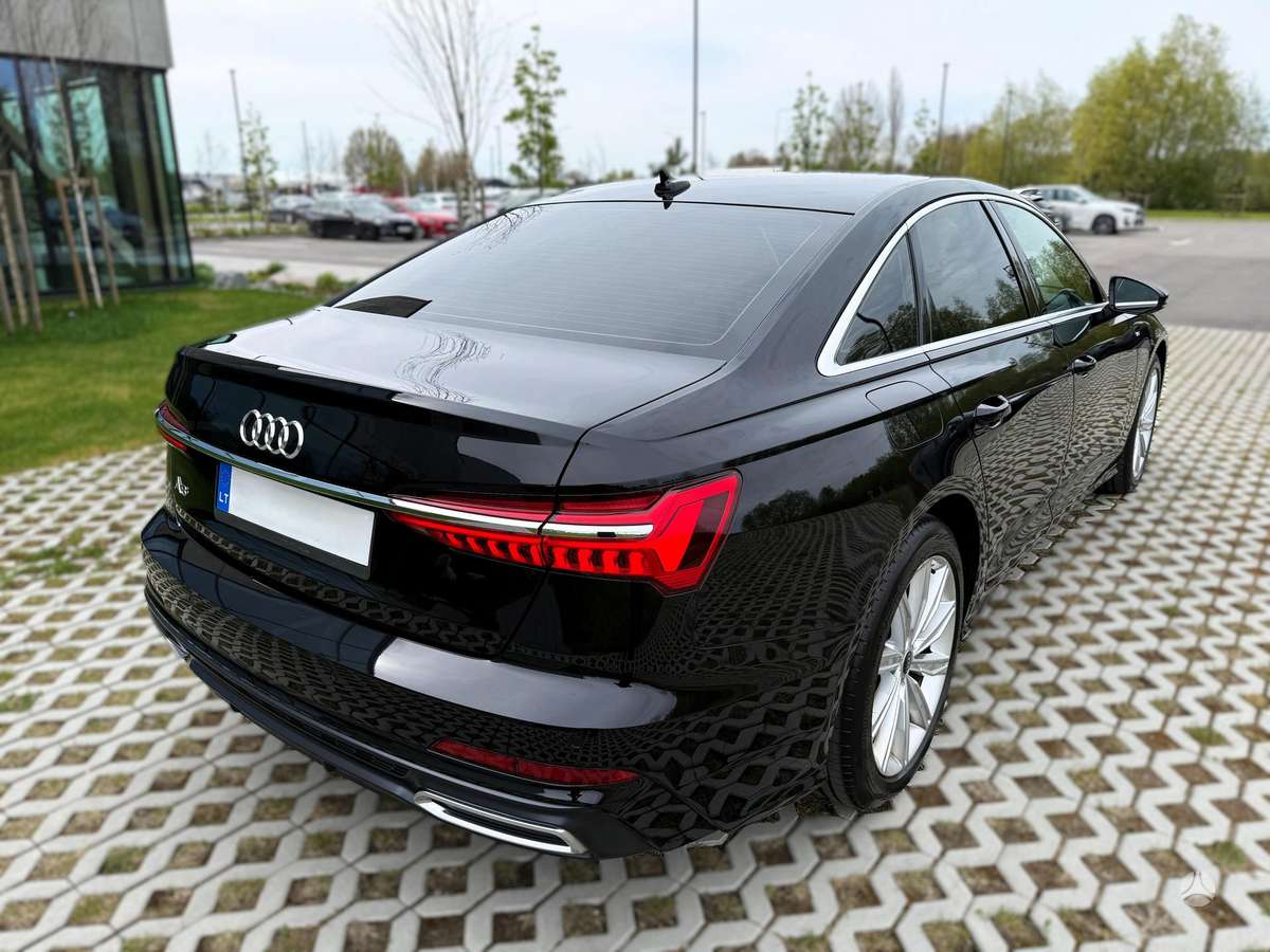 Audi A6, 2.0 l., Седан