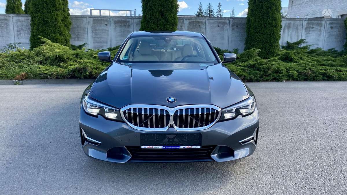 BMW 320, 2.0 l., Седан