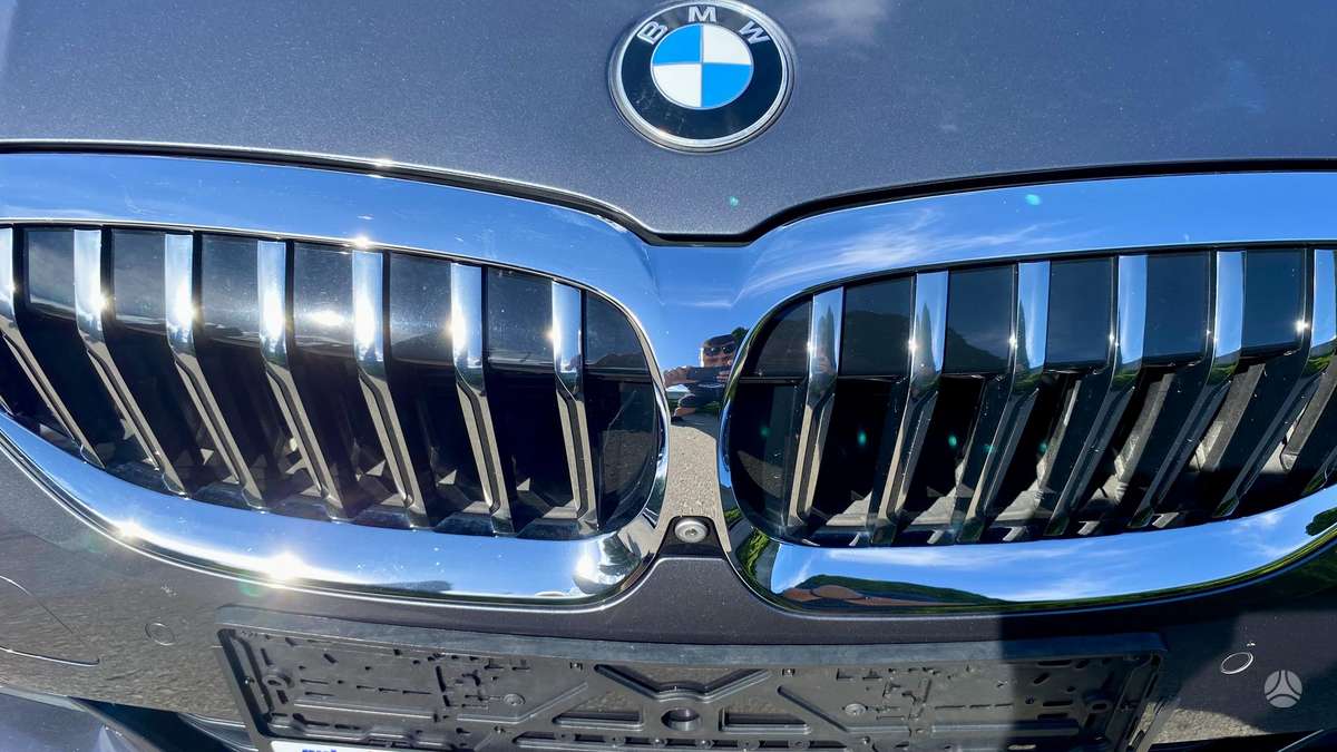BMW 320, 2.0 l., Седан