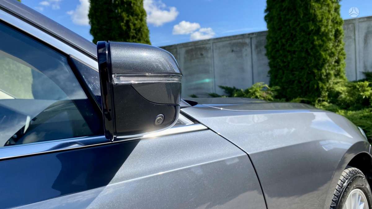 BMW 320, 2.0 l., Седан