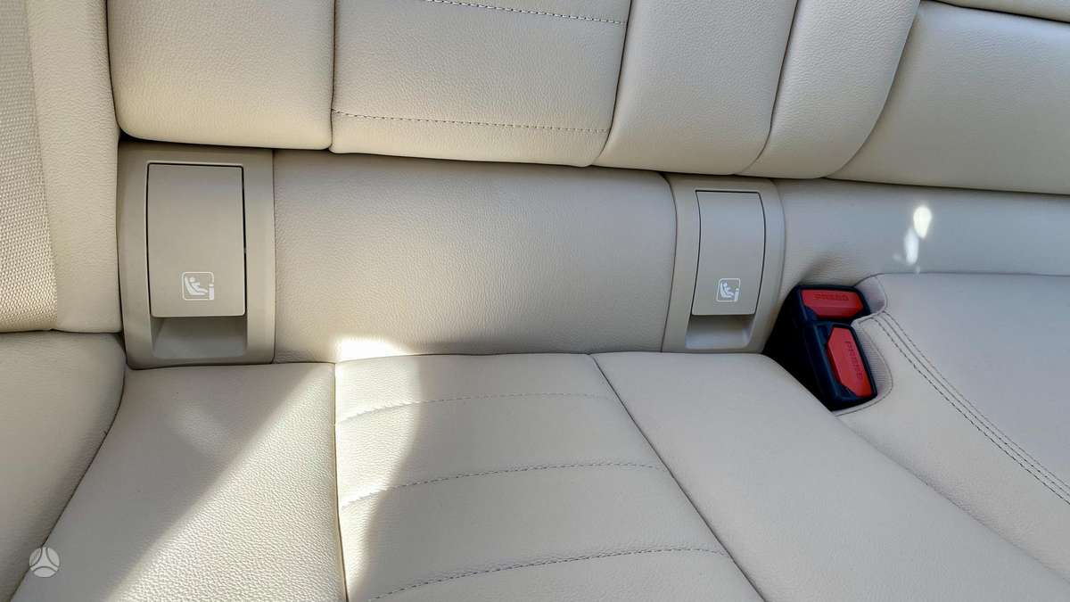 BMW 320, 2.0 l., Седан
