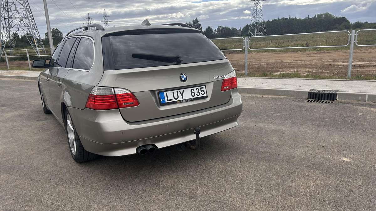 BMW 530, 3.0 l., wagon