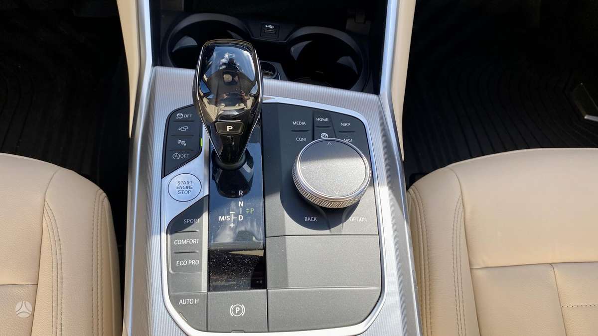 BMW 320, 2.0 l., Седан