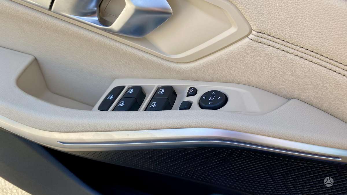 BMW 320, 2.0 l., Седан