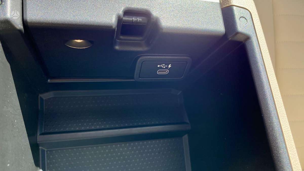BMW 320, 2.0 l., Седан