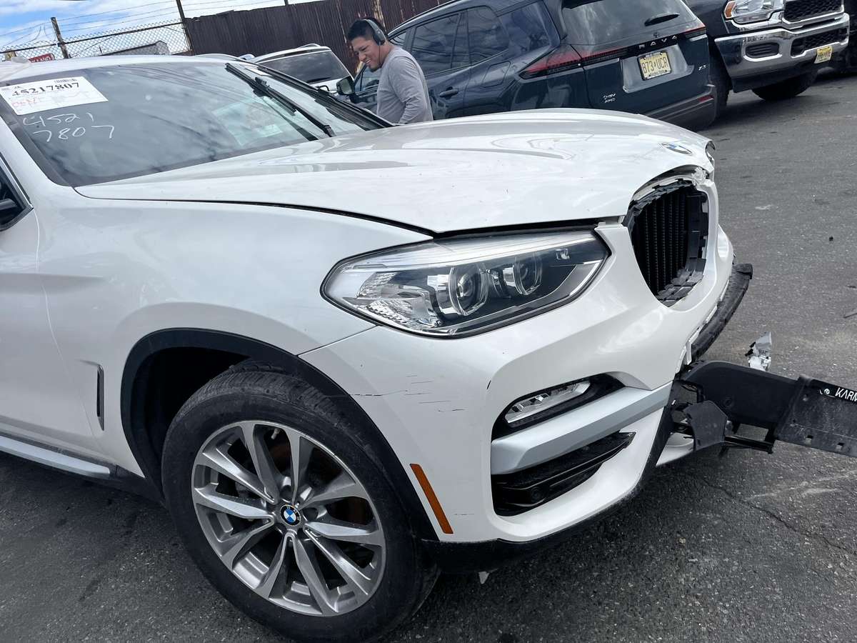 BMW X3, 2.0 l., Внедорожник / Кроссовер