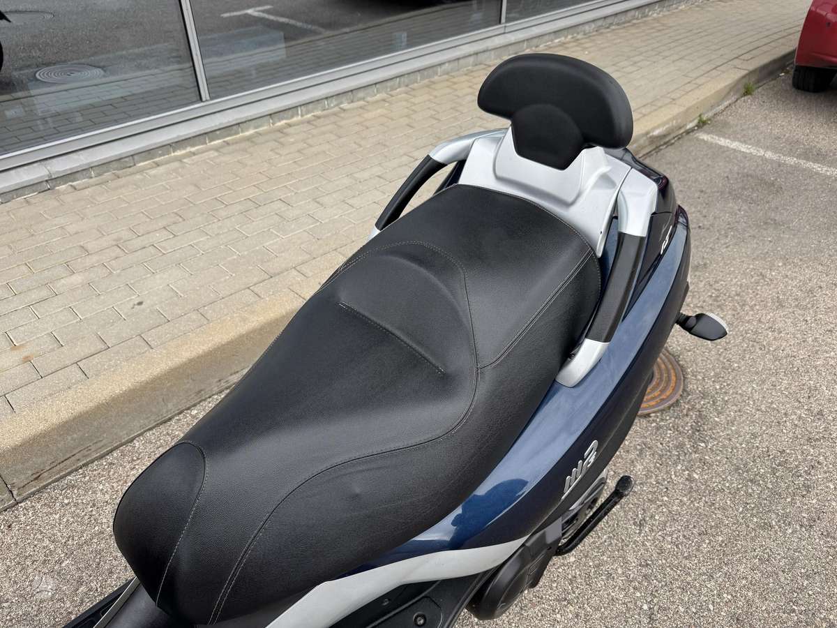 Piaggio MP3 400cc, трициклы