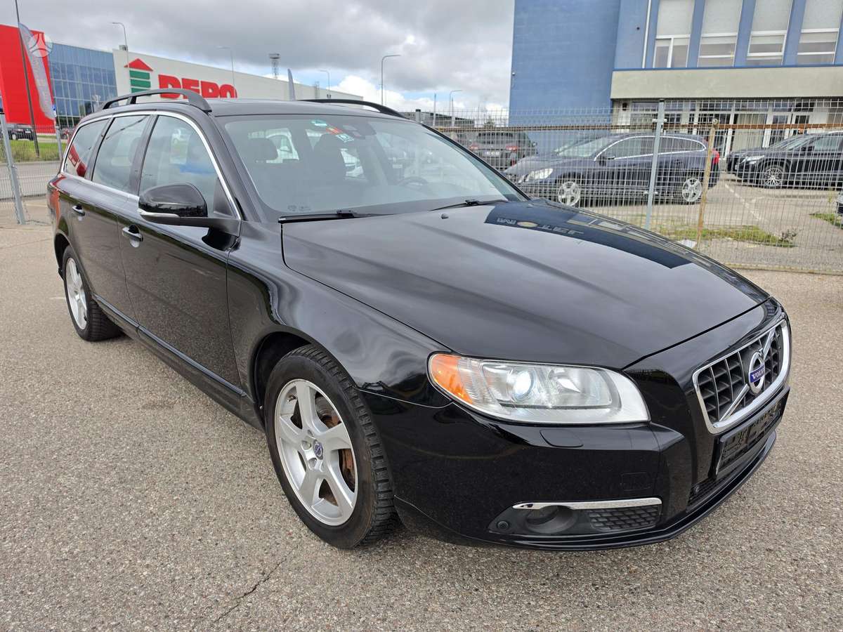 Volvo V70, 2.4 l., wagon