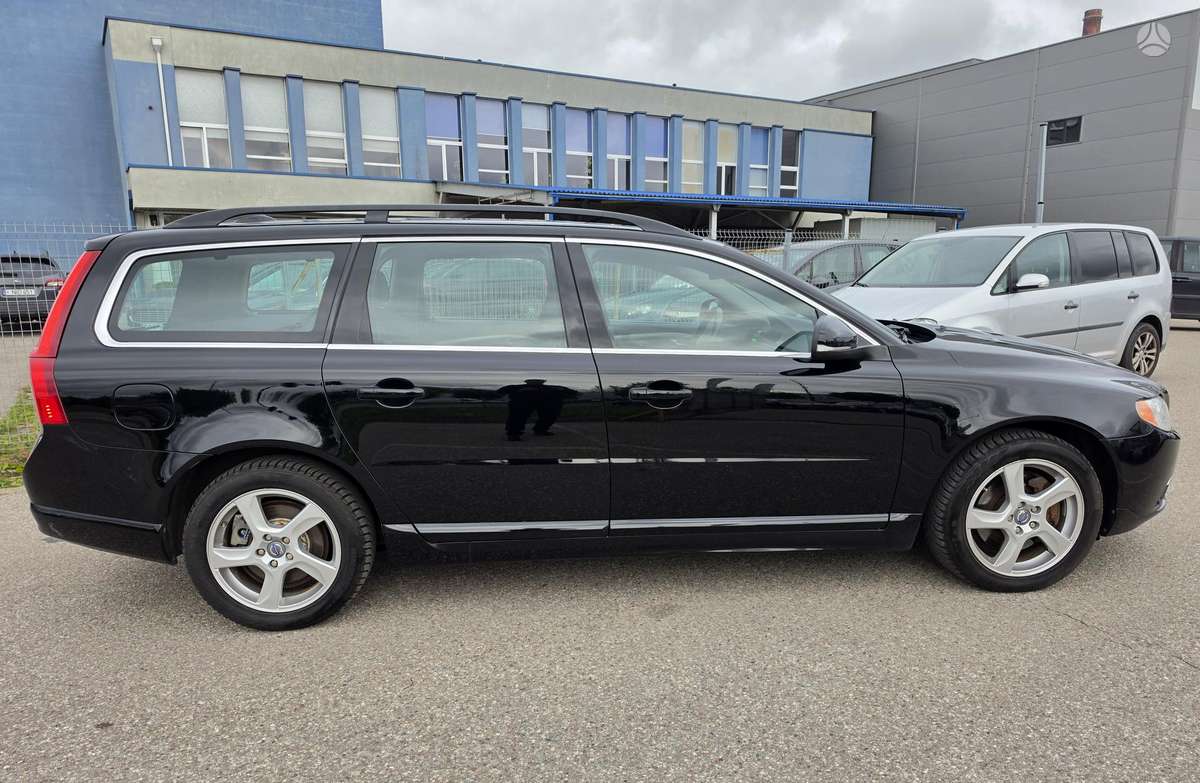 Volvo V70, 2.4 l., wagon
