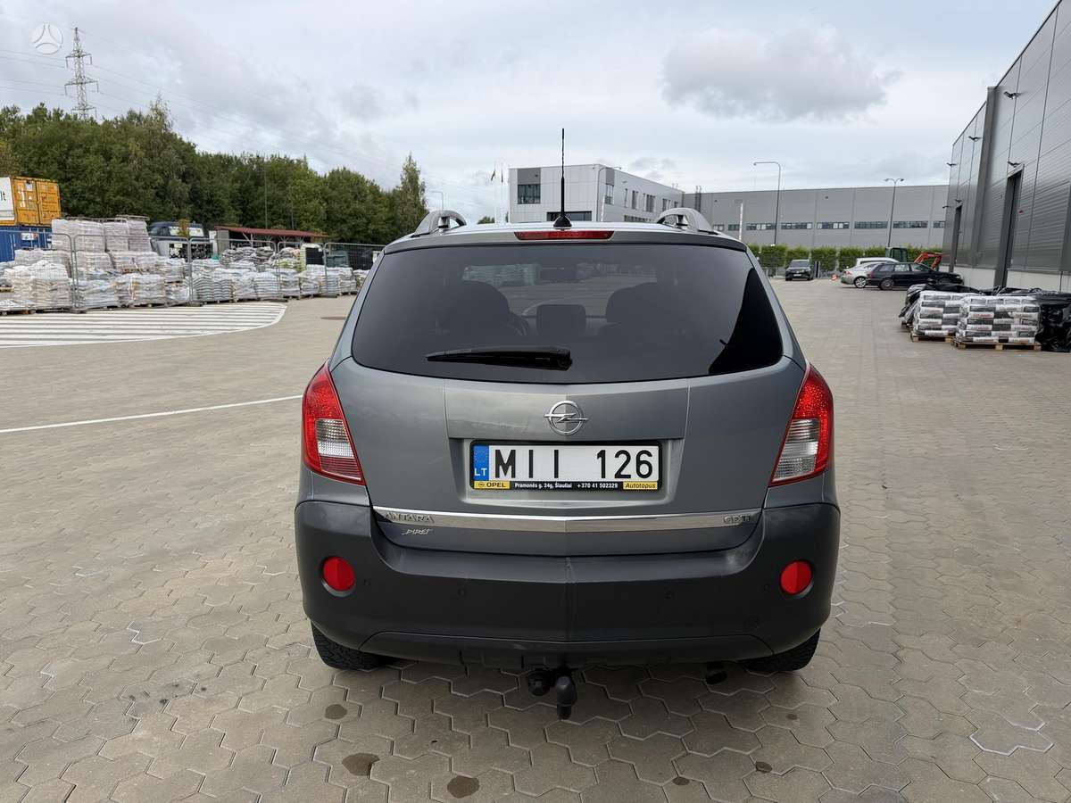 Opel Antara, 2.2 l., off-road / crossover