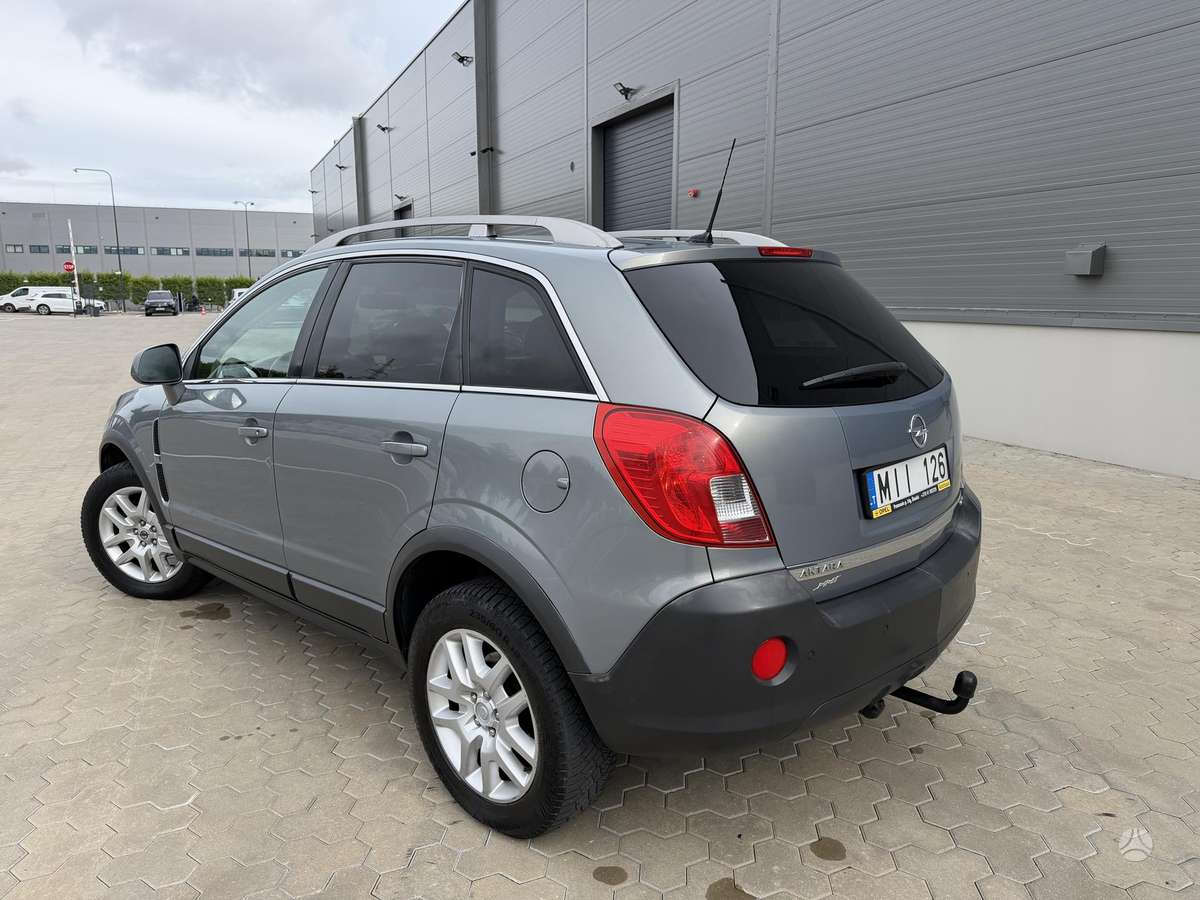 Opel Antara, 2.2 l., off-road / crossover