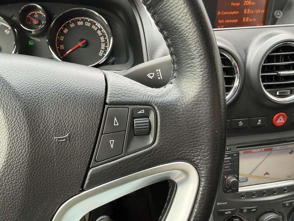 Opel Antara, 2.2 l., off-road / crossover