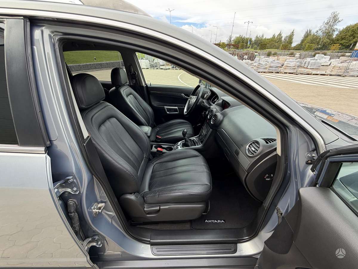 Opel Antara, 2.2 l., Внедорожник / Кроссовер