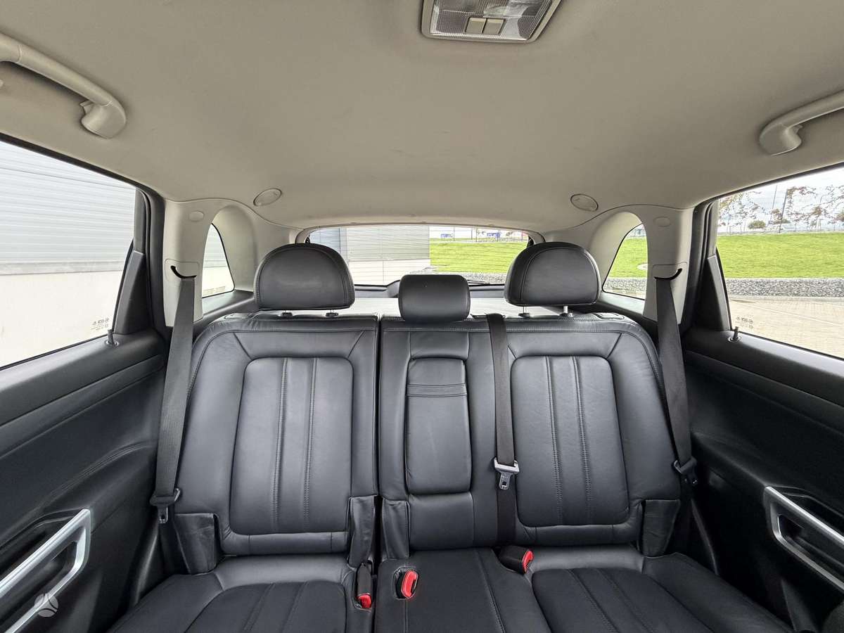 Opel Antara, 2.2 l., off-road / crossover